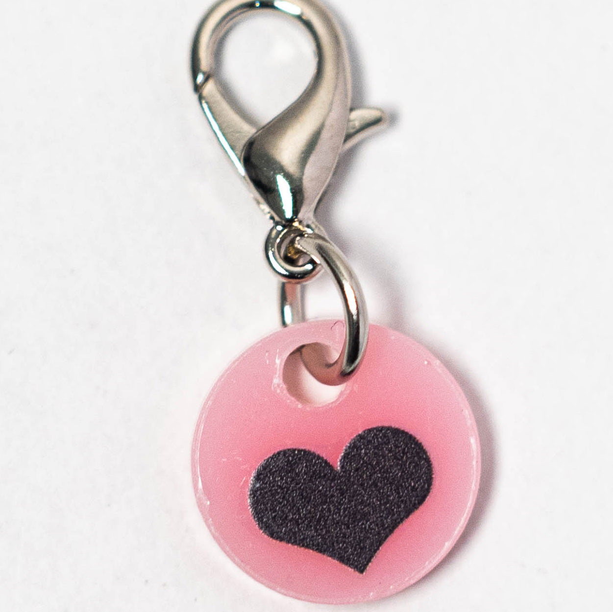 ★アクリル-アルファベット（フック全長1.8cm・モチーフ1.5cm）