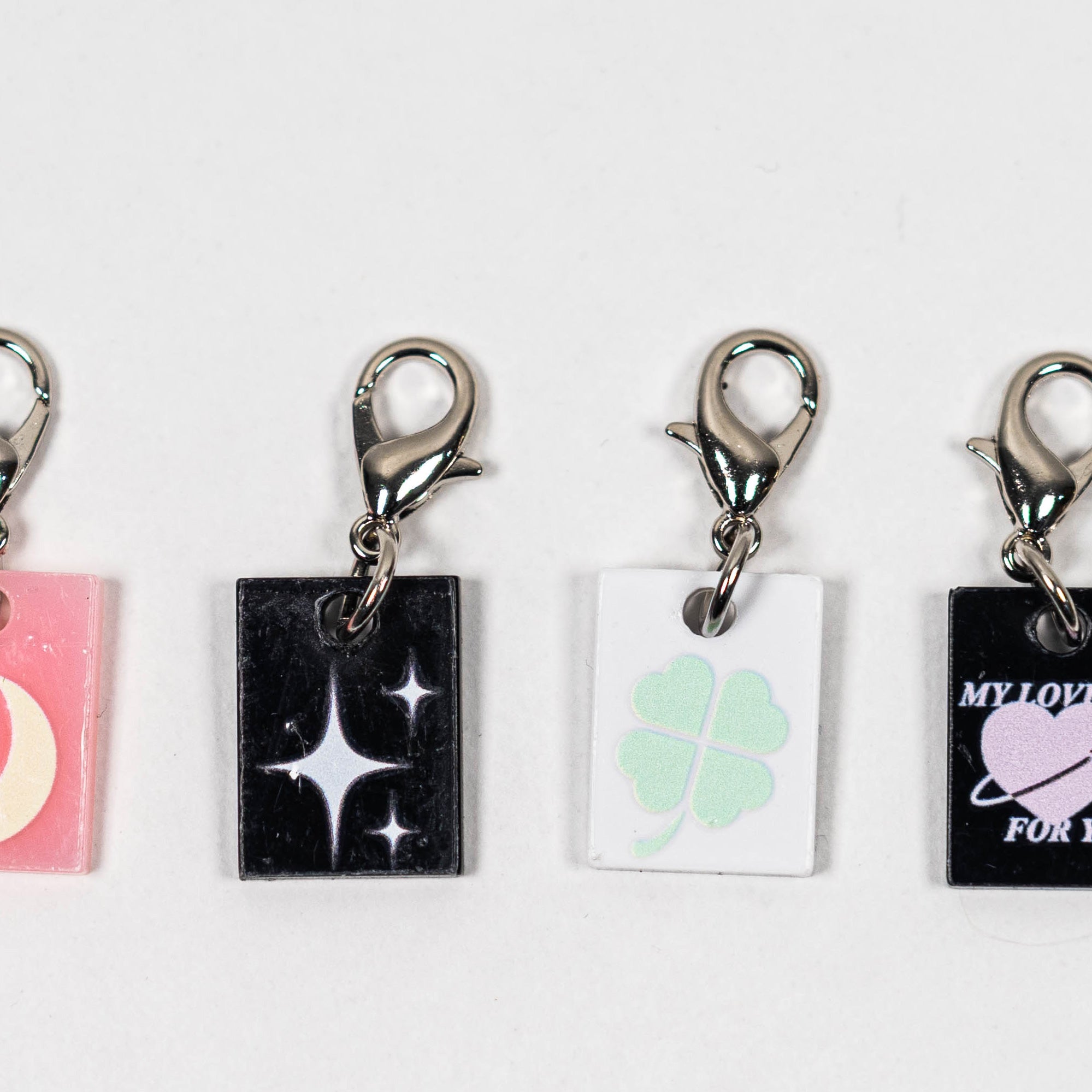 ★アクリルチャームミニ（1.4cmｘ2.0cm）