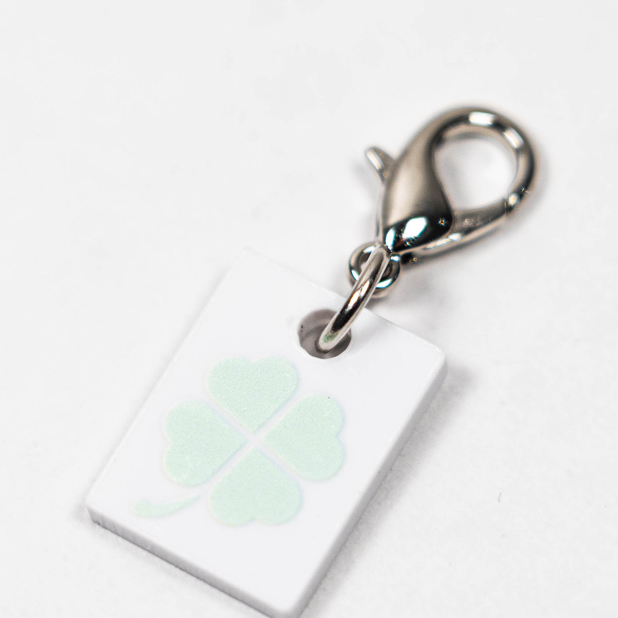 ★アクリルチャームミニ（1.4cmｘ2.0cm）